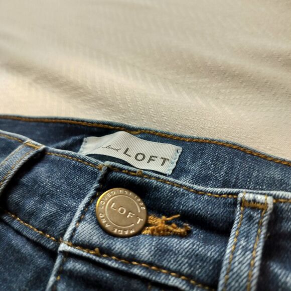 Women's LOFT High Waist Skinny Ankle Jeans. Size 8. 29" - Picture 5 of 7